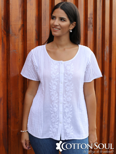 White pleated and embroidered shirt by Cotton Soul